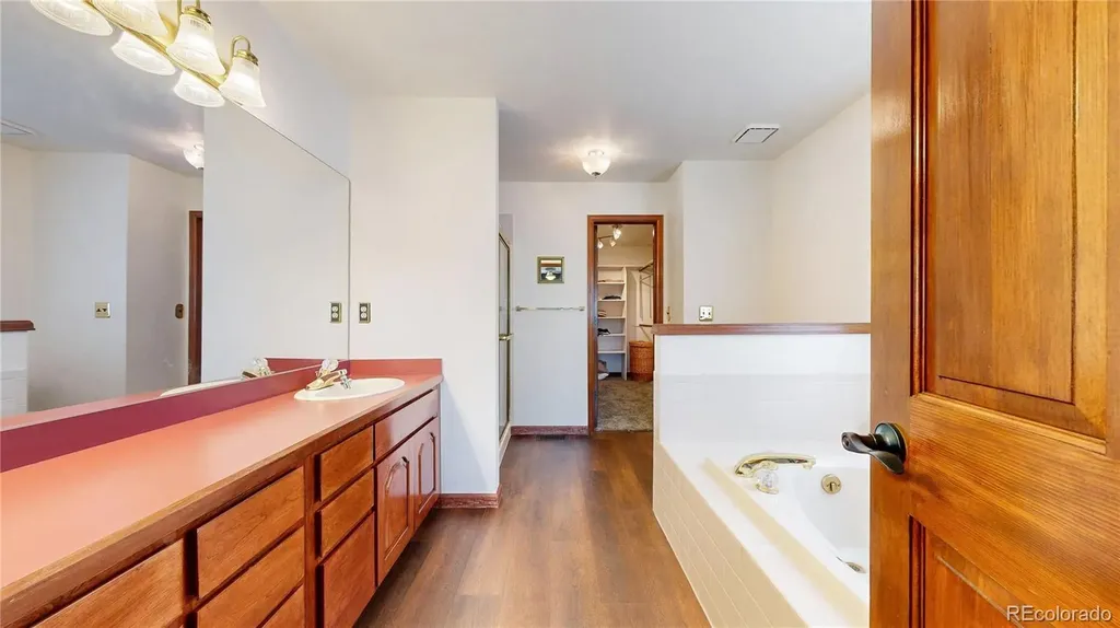 16482 W 55th Place Golden CO 80403