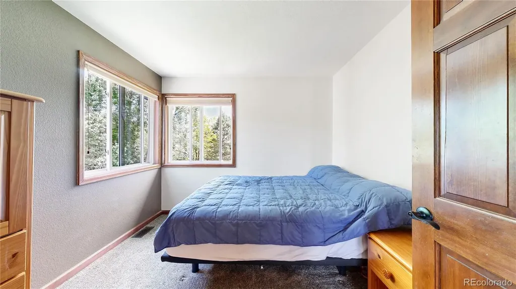 16482 W 55th Place Golden CO 80403