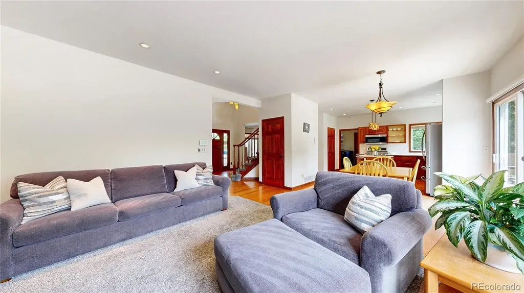 16482 W 55th Place Golden CO 80403
