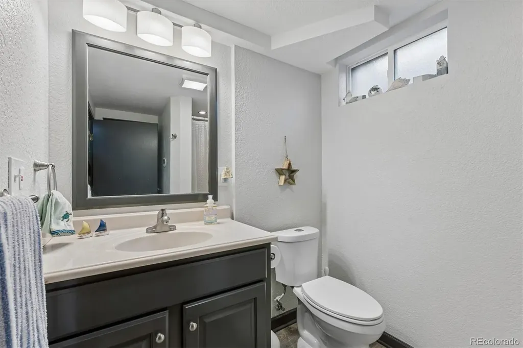 502 Tucson Street Aurora CO 80011