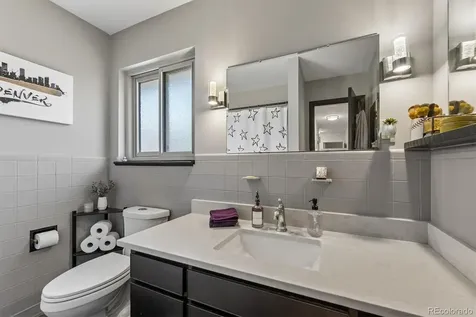 502 Tucson Street Aurora CO 80011