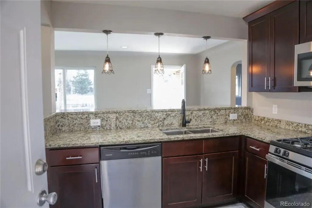 3290 Magnolia Street Denver CO 80207