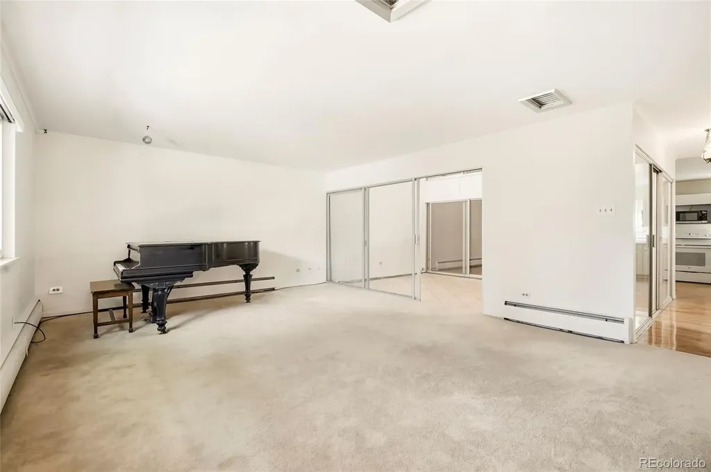 9207 E Center Avenue Denver CO 80247