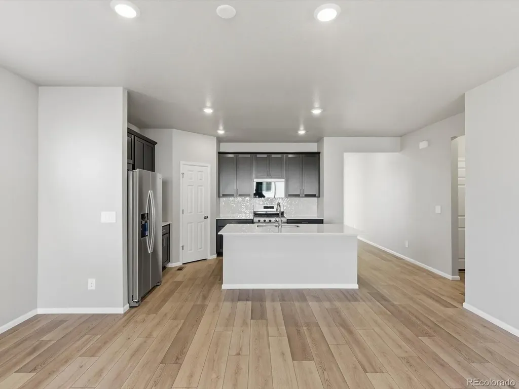 8906 Rifle Street Commerce City CO 80022