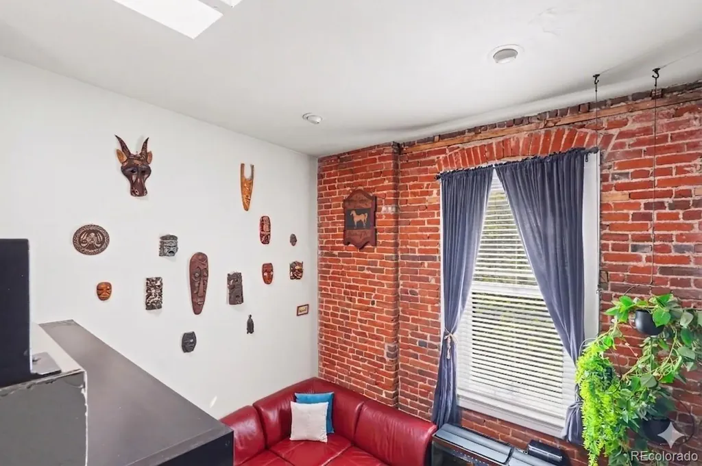 2193 Arapahoe Street Denver CO 80205
