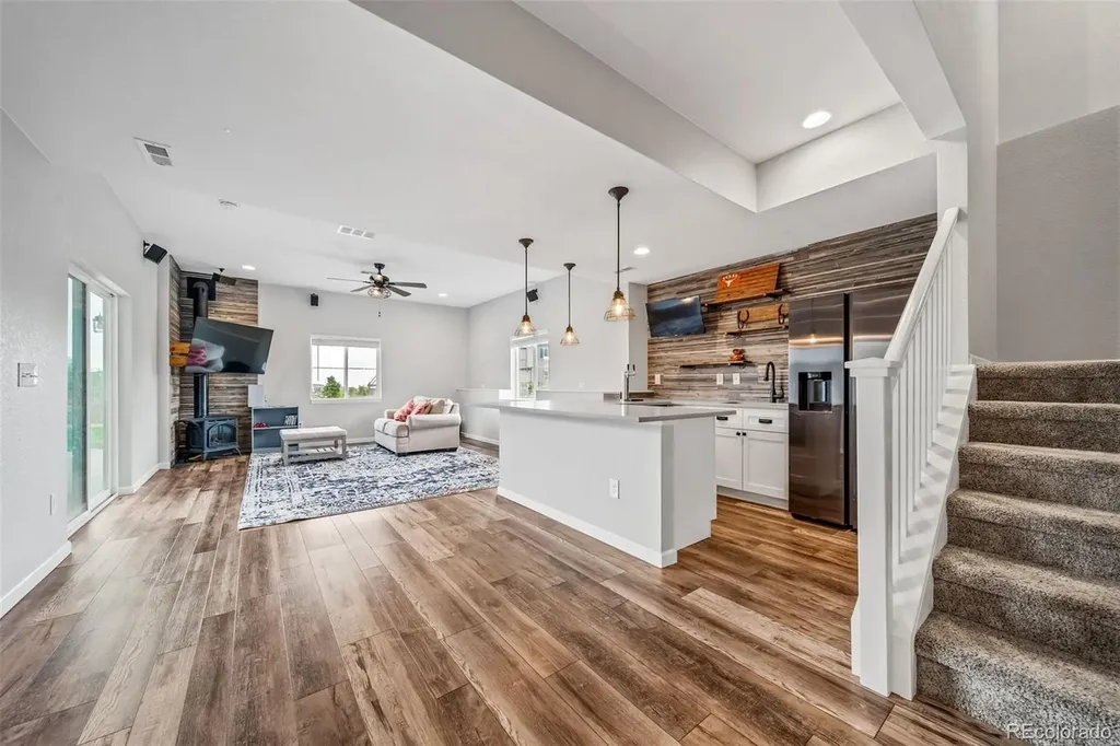 9300 Dunraven Street Arvada CO 80007
