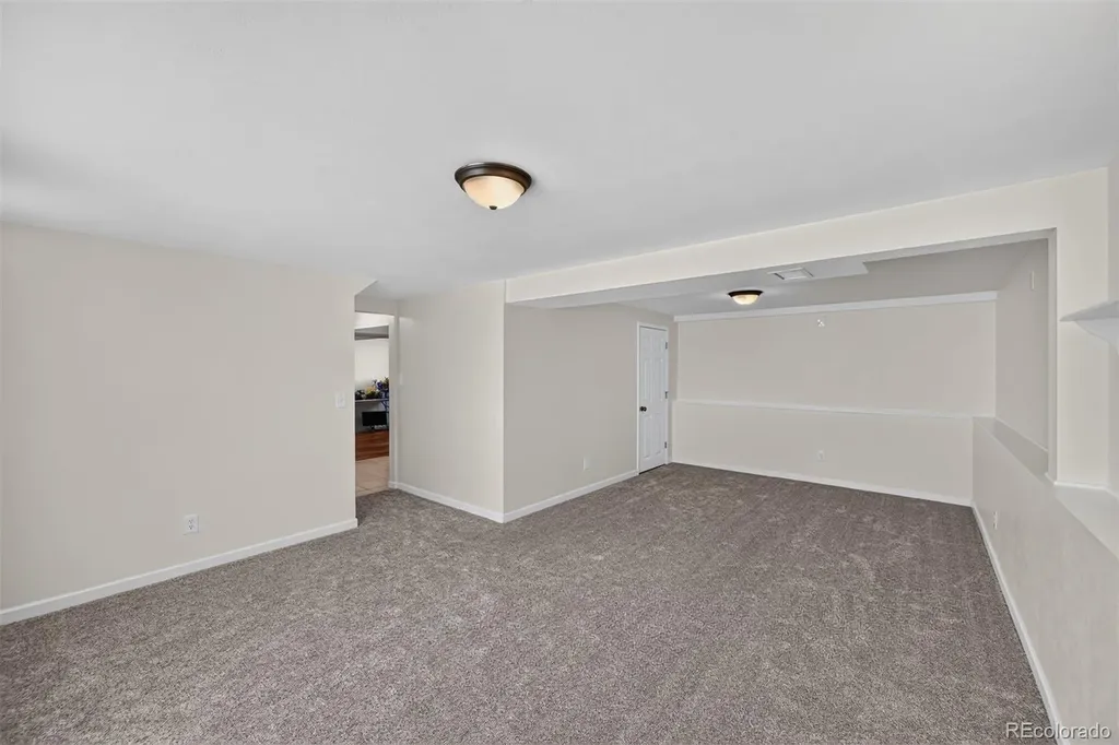 9605 Damon Drive Denver CO 80260