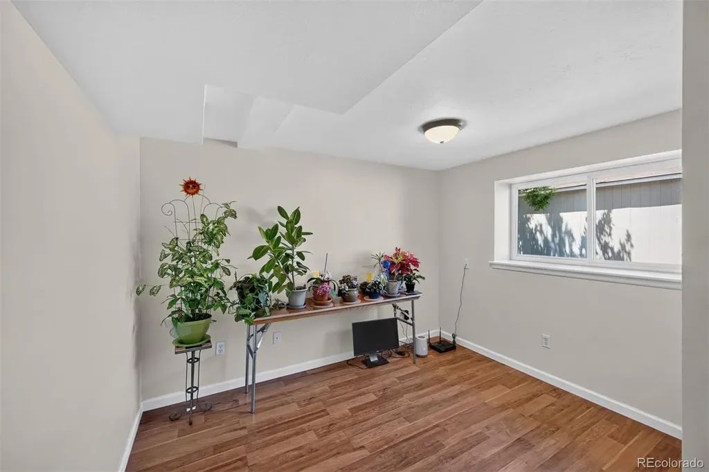 9605 Damon Drive Denver CO 80260