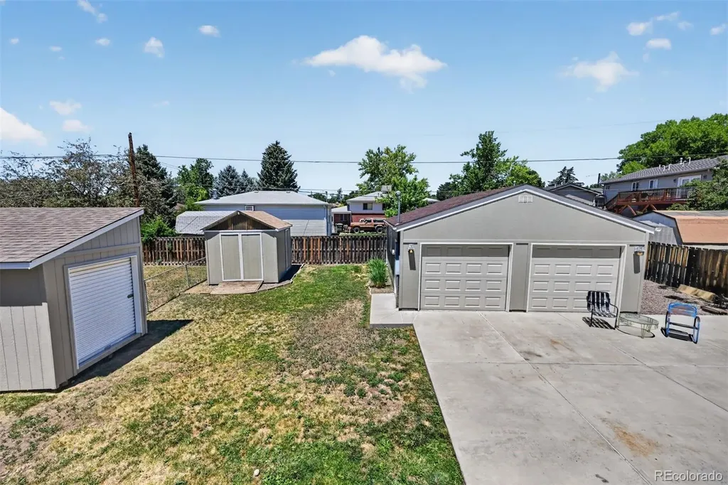 9605 Damon Drive Denver CO 80260