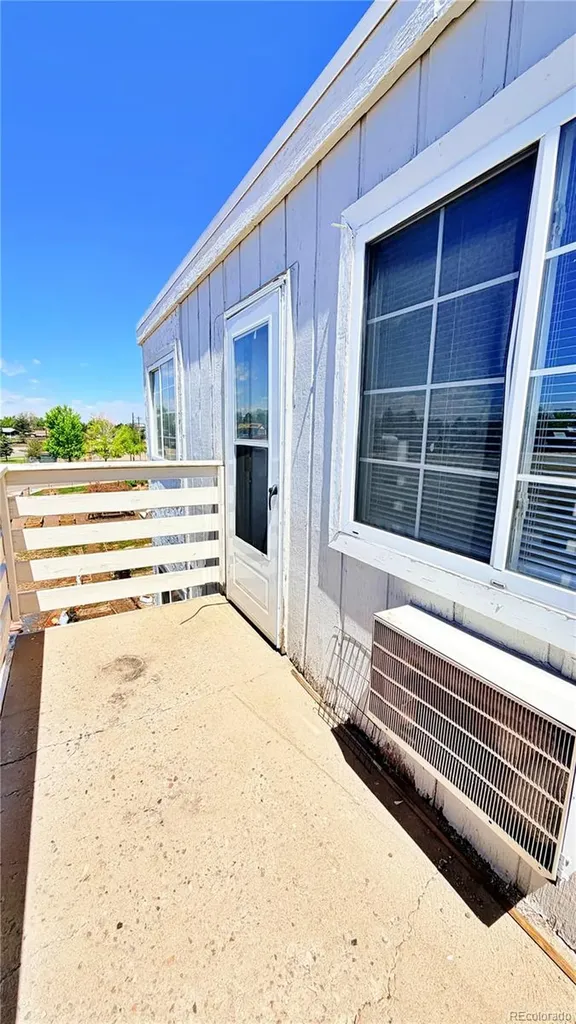 1064 Chambers Court Aurora CO 80011