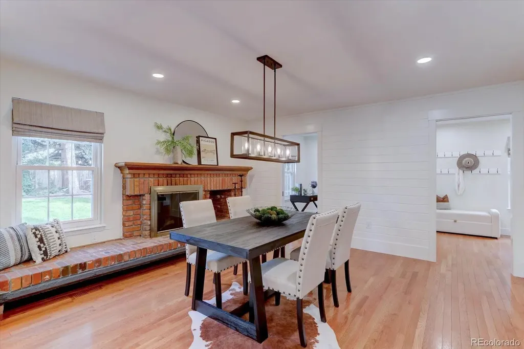 7643 Sunshine Peak Littleton CO 80127