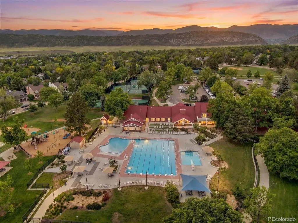 7643 Sunshine Peak Littleton CO 80127
