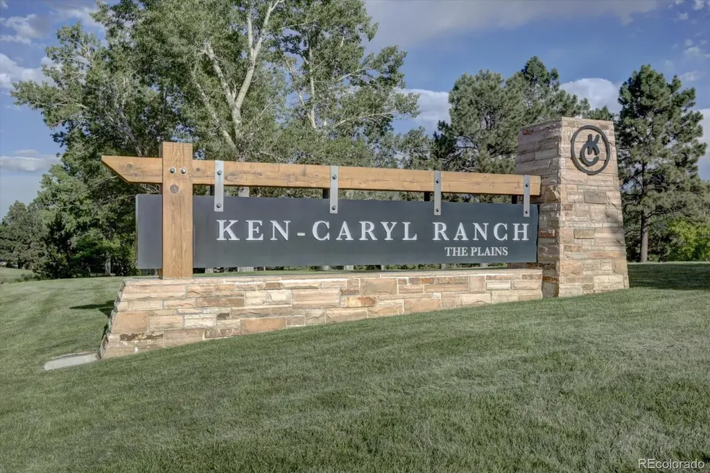 7643 Sunshine Peak Littleton CO 80127
