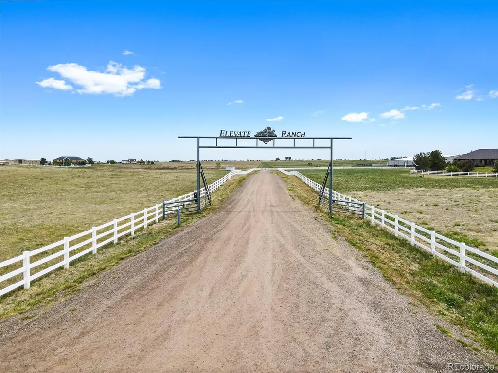 1050 S Manila Road Bennett CO 80102