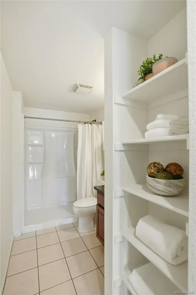 3195 Blake Street Denver CO 80205
