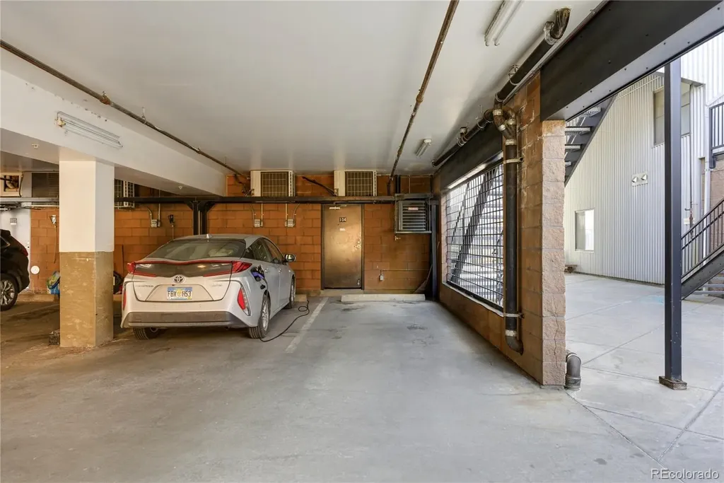 3195 Blake Street Denver CO 80205