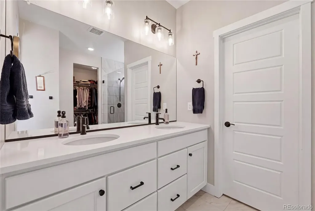 6302 Emporia Street Denver CO 80238