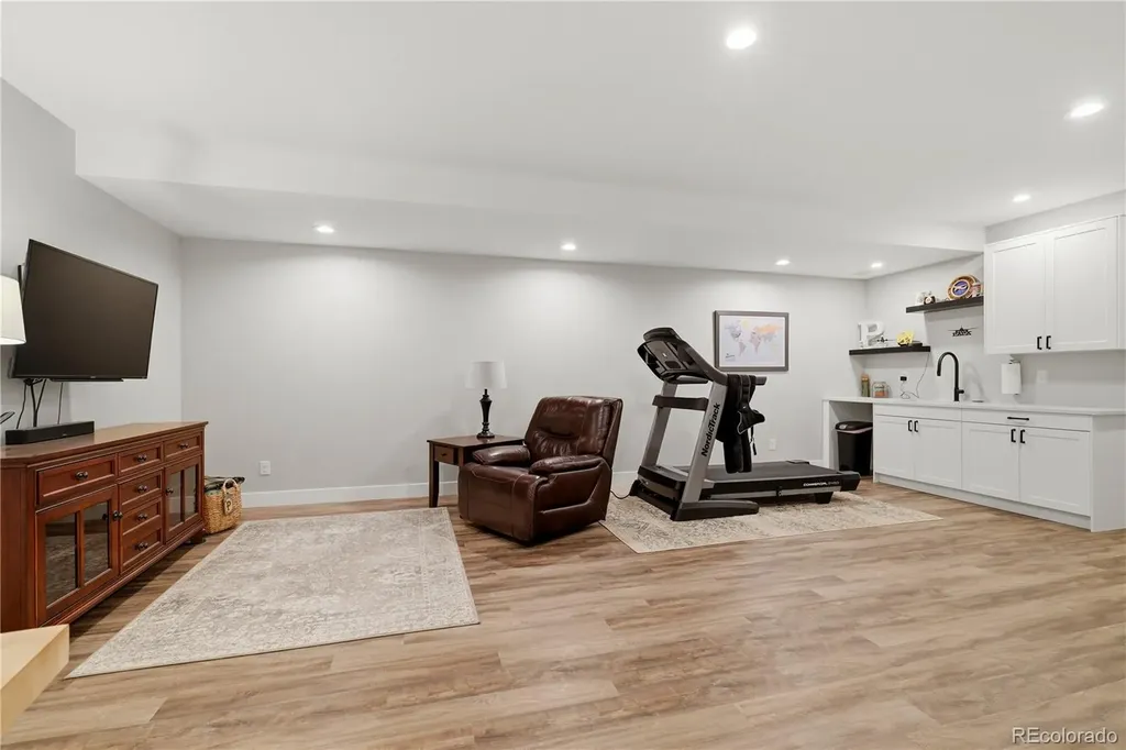6302 Emporia Street Denver CO 80238