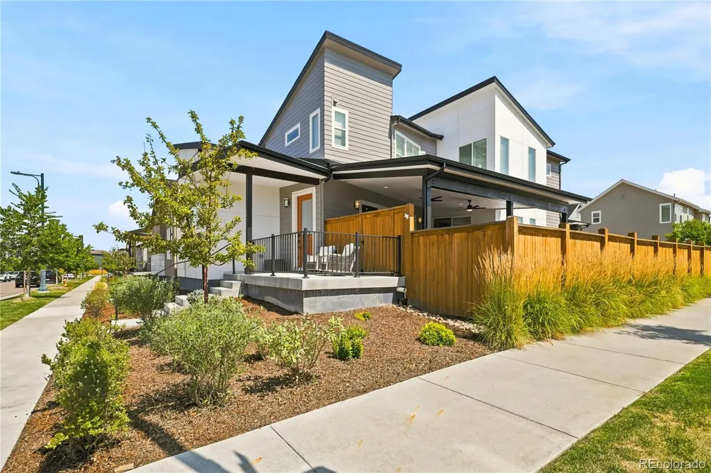 6302 Emporia Street Denver CO 80238