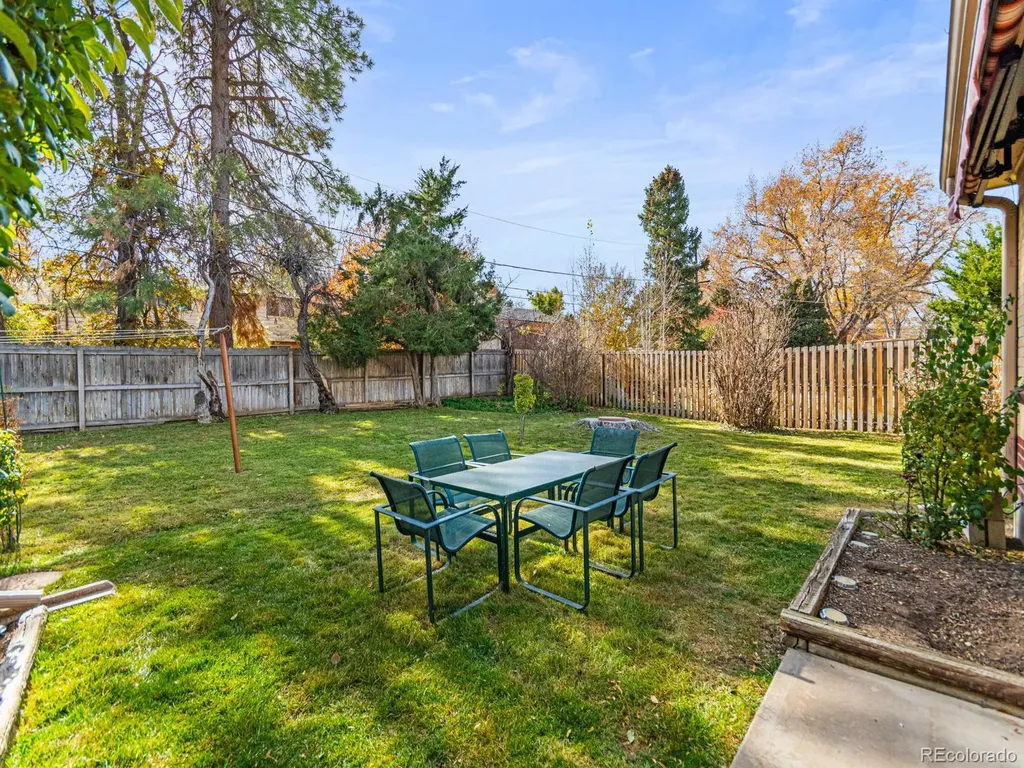 10560 W 23rd Place Lakewood CO 80215
