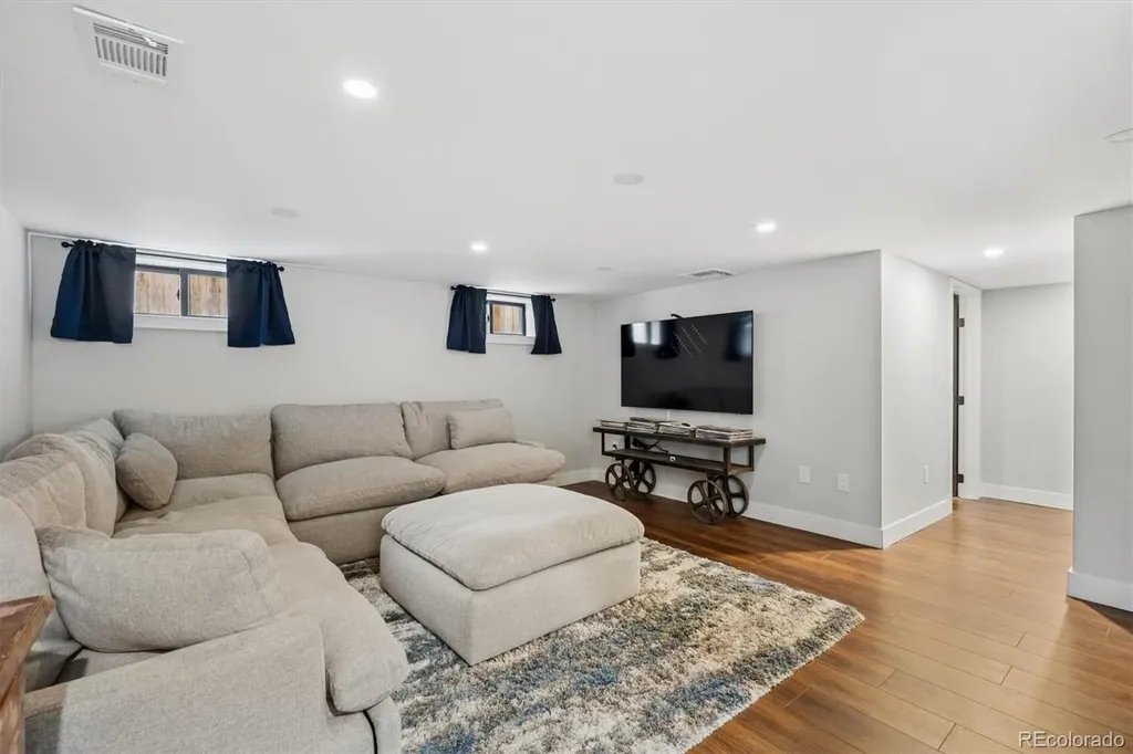 3545 Meade Street Denver CO 80211