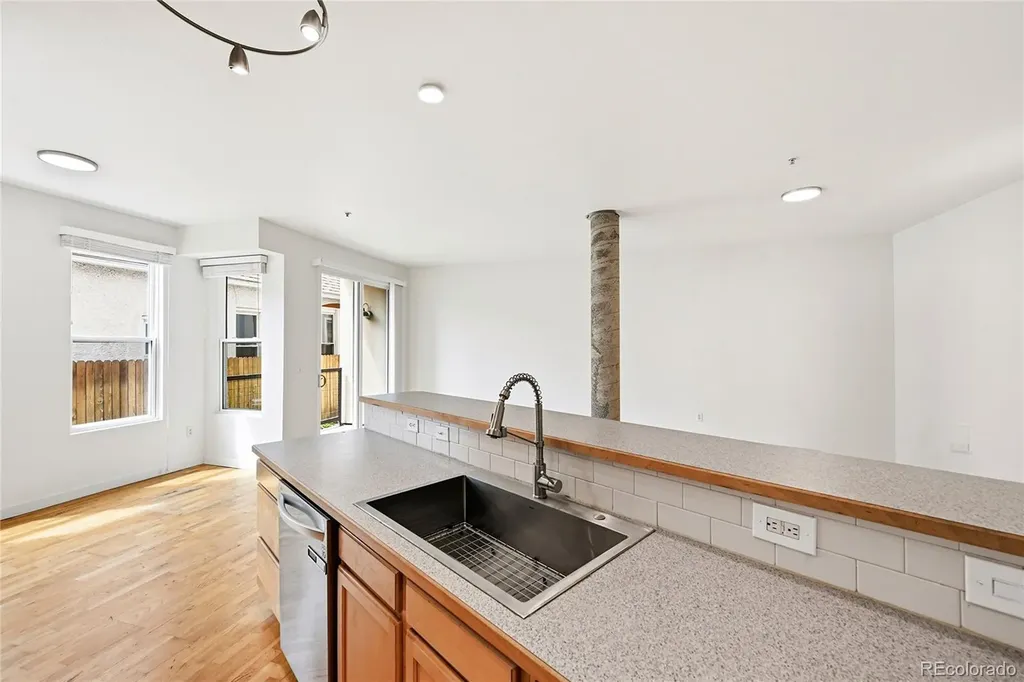 2422 Tremont Place Denver CO 80205