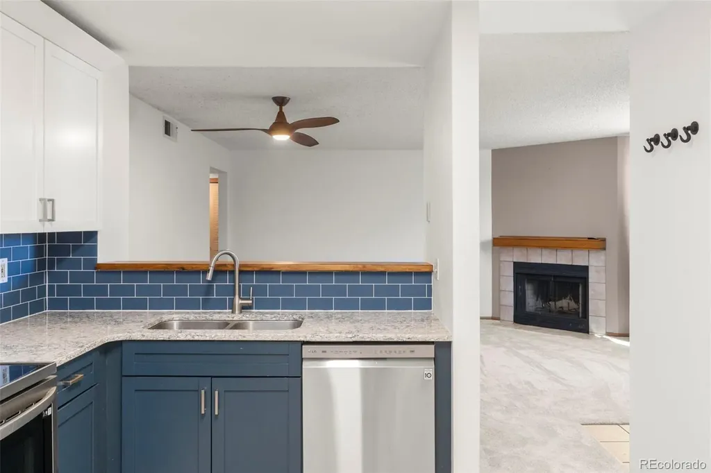 5702 W Asbury Place Lakewood CO 80227