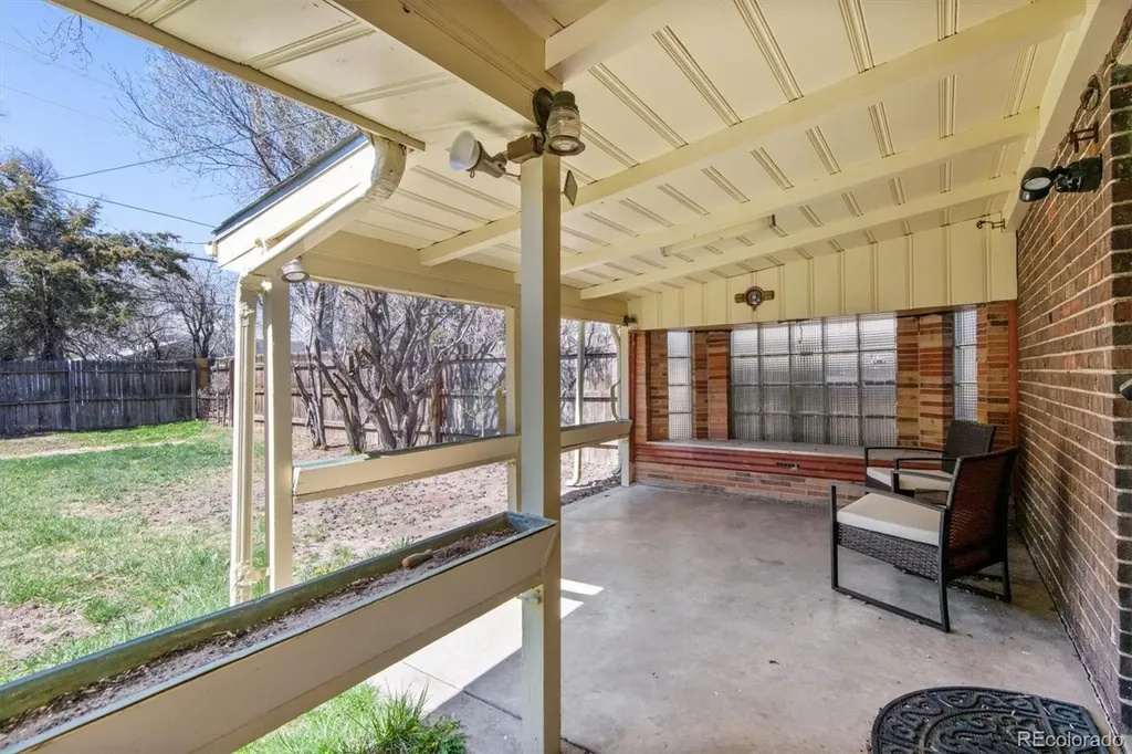 1211 Bellaire Street Denver CO 80220