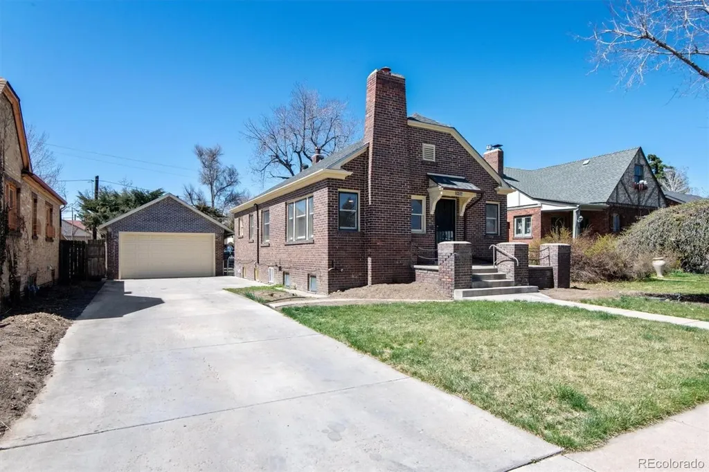 1211 Bellaire Street Denver CO 80220