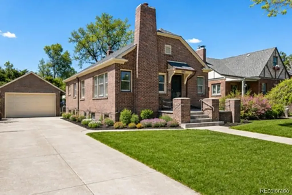 1211 Bellaire Street Denver CO 80220