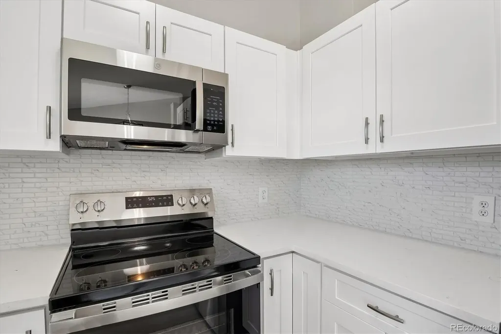 9806 Madison Street Denver CO 80229
