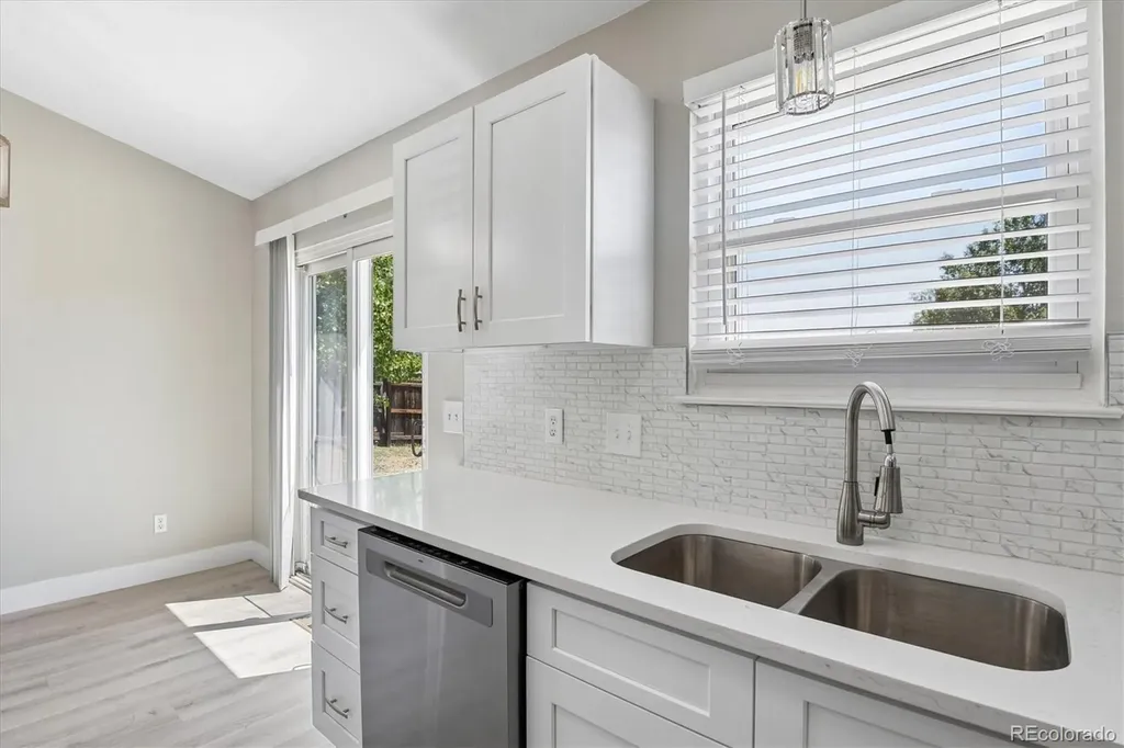 9806 Madison Street Denver CO 80229