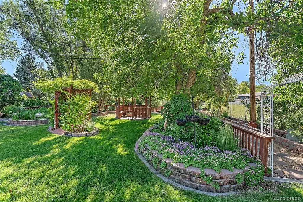 9700 W 76th Place Arvada CO 80005