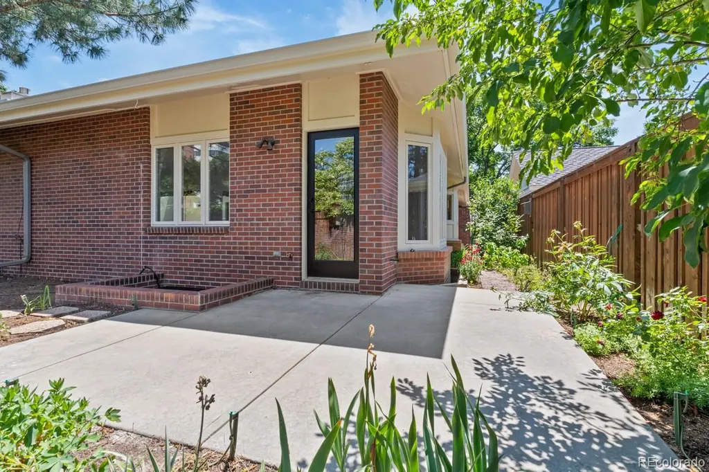 2552 E Alameda Avenue Denver CO 80209