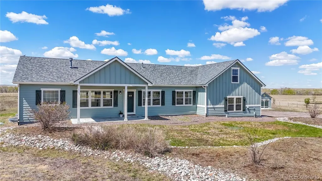 176 W 8th Avenue Byers CO 80103