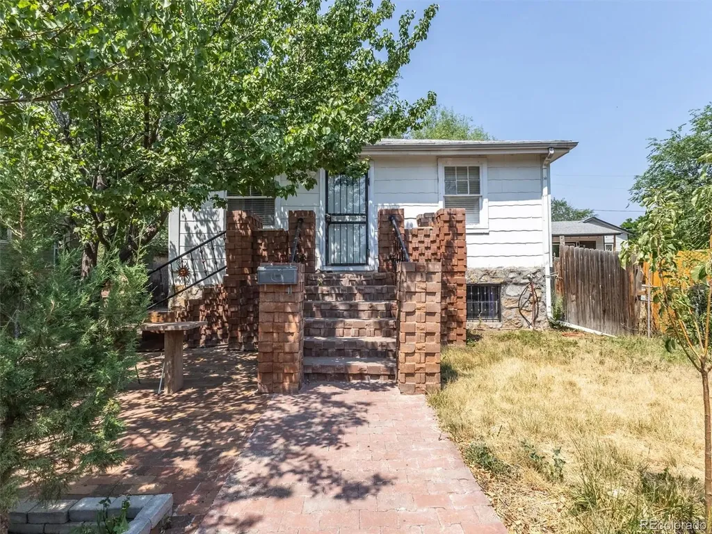 255 Knox Court Denver CO 80219