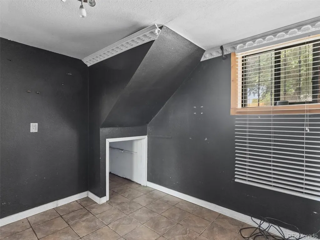 255 Knox Court Denver CO 80219