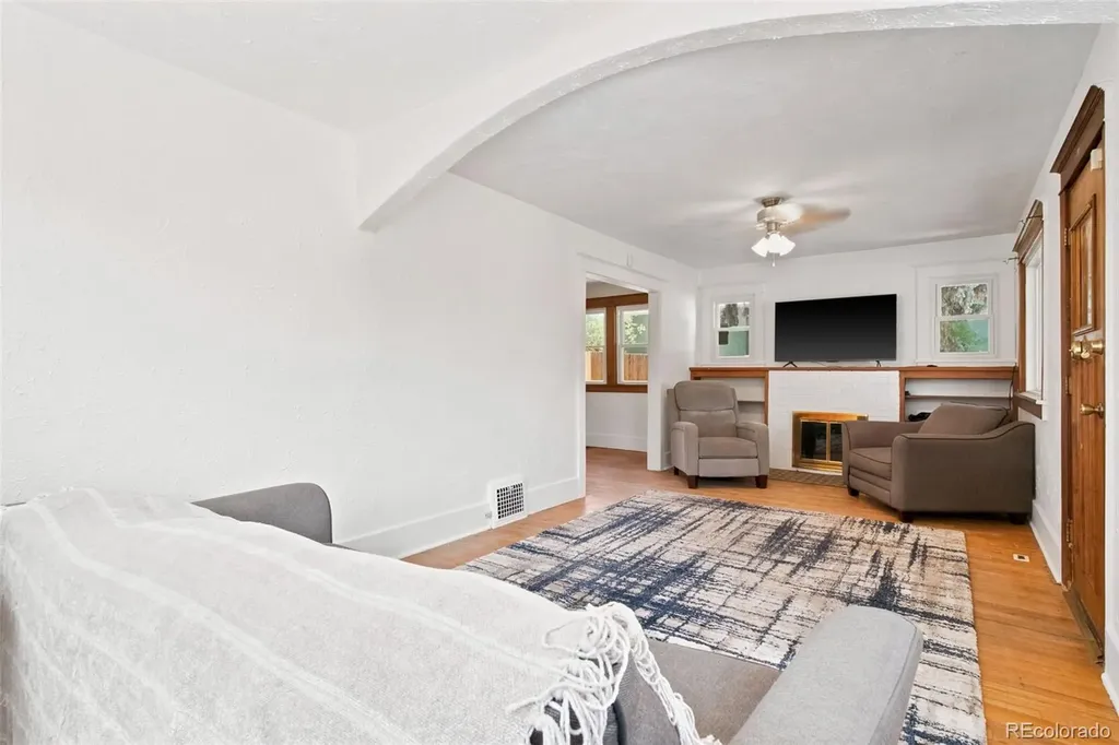 1769 Spruce Street Denver CO 80220