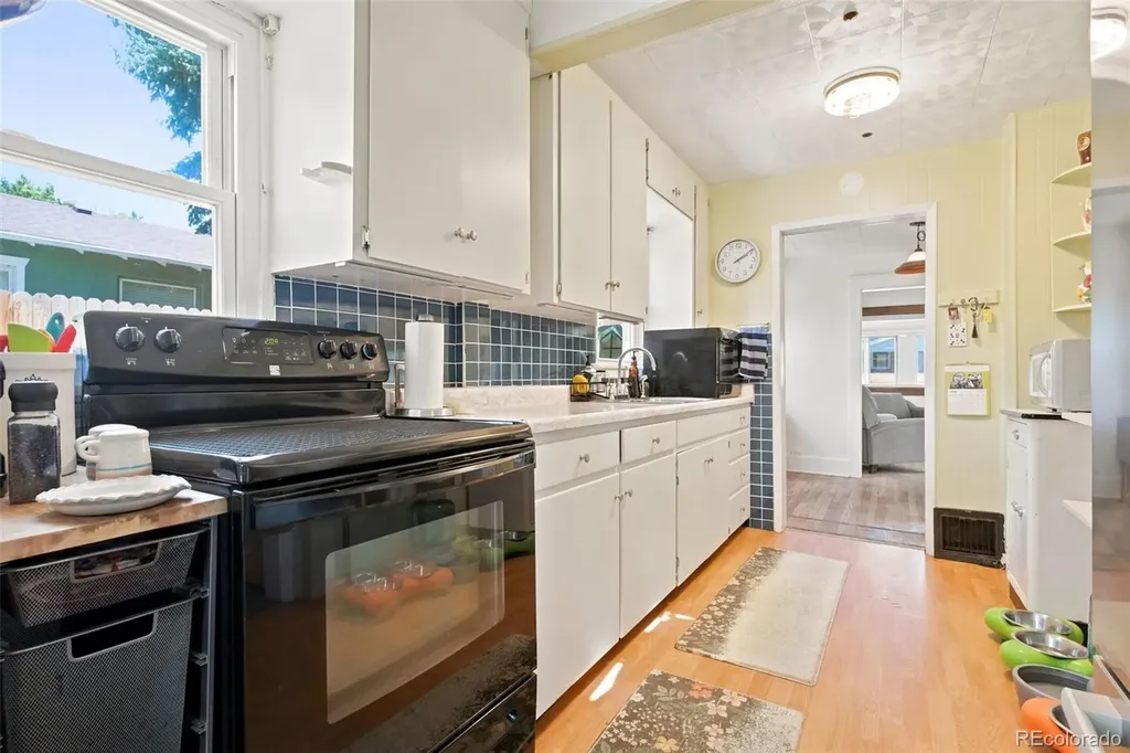 1769 Spruce Street Denver CO 80220