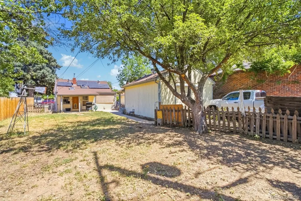 1769 Spruce Street Denver CO 80220