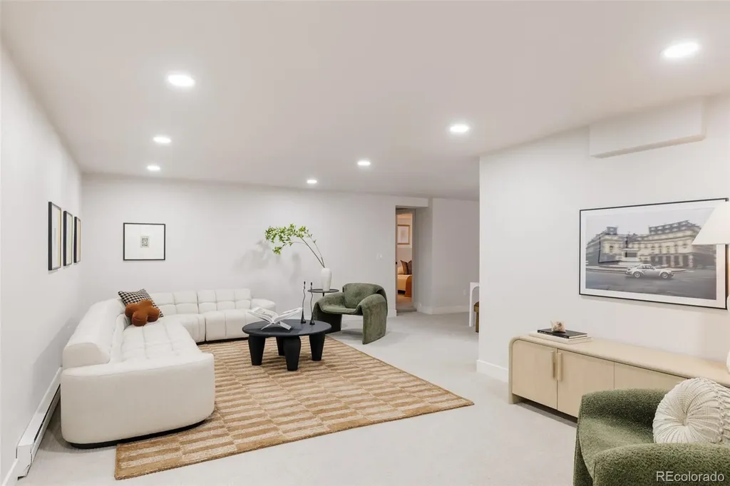 245 Albion Street Denver CO 80220