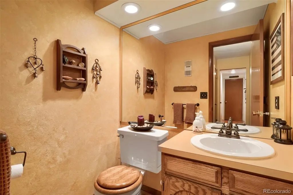 1354 S Carson Way Aurora CO 80012
