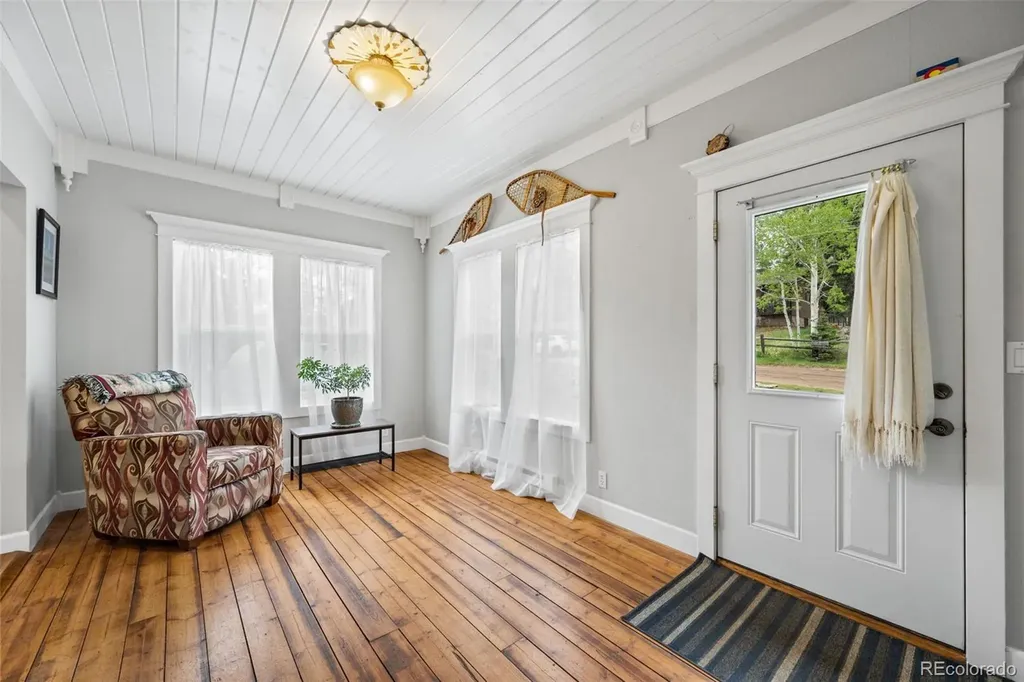 33 Maid Marian Drive Divide CO 80814
