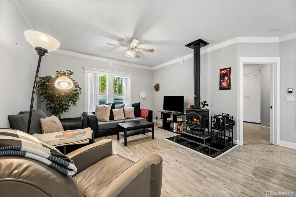 33 Maid Marian Drive Divide CO 80814