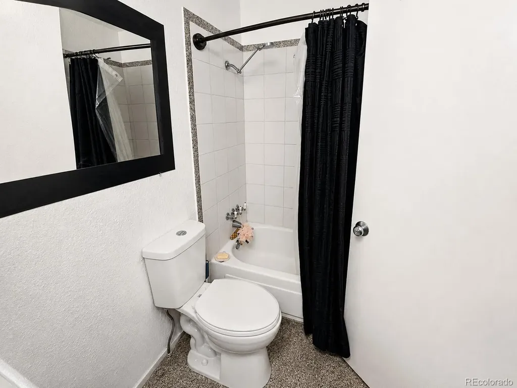 2325 S Linden Court Denver CO 80222