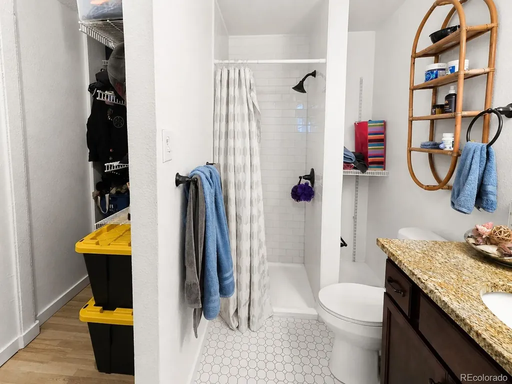 2325 S Linden Court Denver CO 80222
