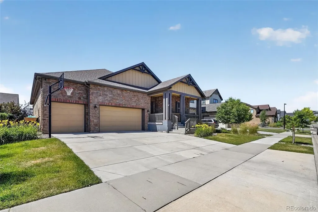 828 Gilpin Circle Erie CO 80516