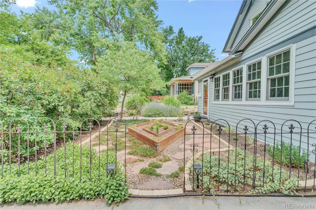 2522 Benton Street Edgewater CO 80214