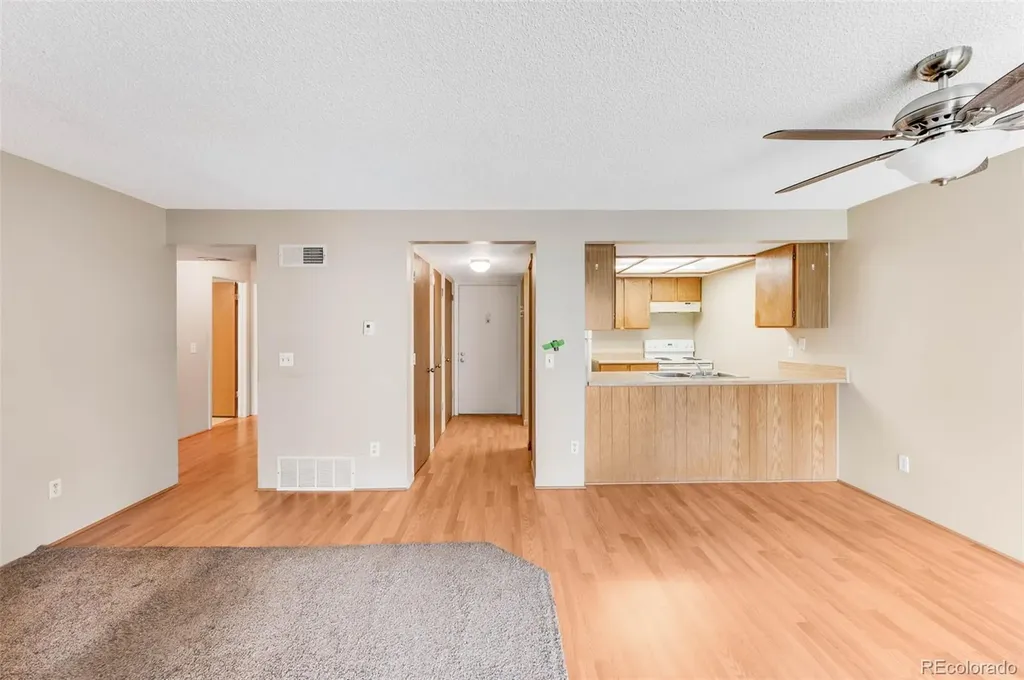 4896 S Dudley Street Littleton CO 80123