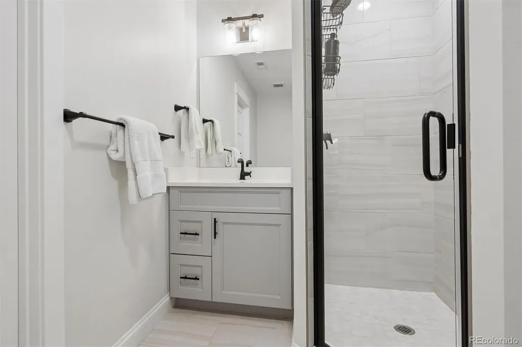516 S High Street Denver CO 80209